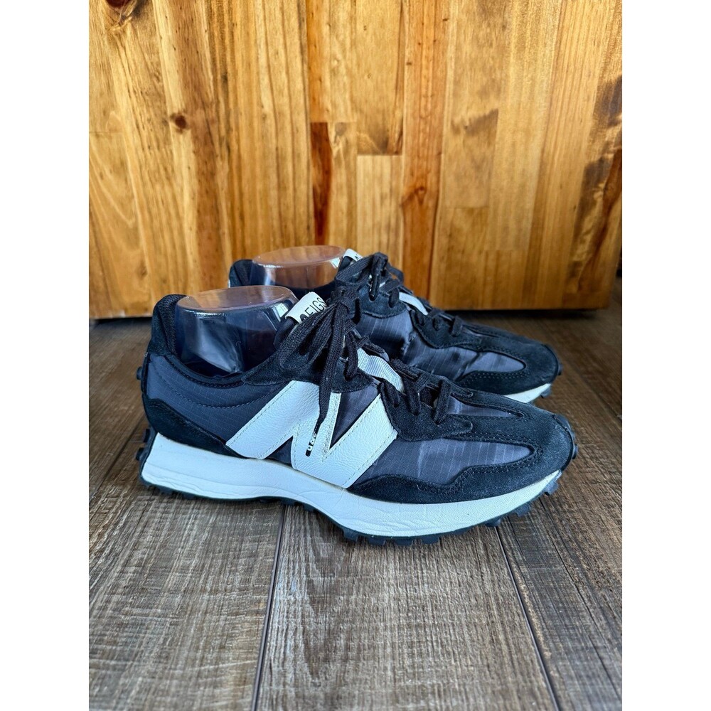 New Balance x Figs 237 Sneakers Sz. 9 Black & White
